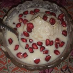 Dahi bhalle A picture of Dahi bhalle.