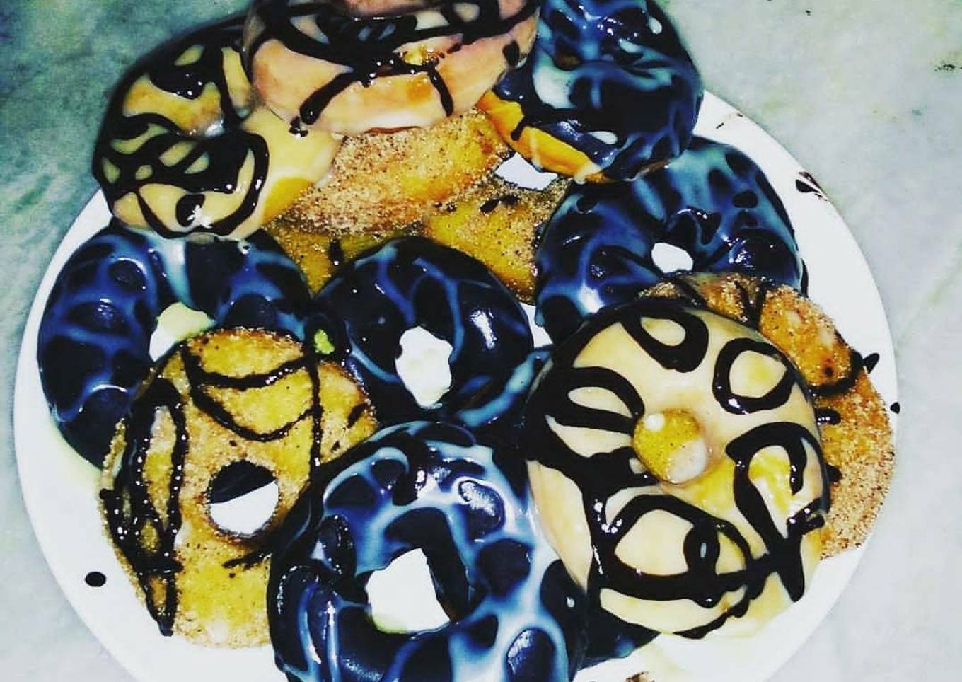 Donuts / Doughnuts..