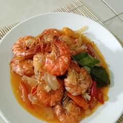 รูปของ 09. Udang Mawut Pedas Asam Manis