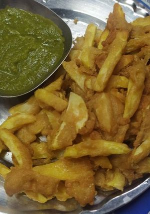 फलाहारी पकोड़े (Falahari Pakode Recipe in Hindi) रेसिपी मुख्य फोटो