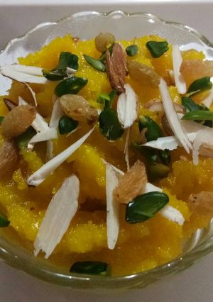 A picture of Mong dal halwa.