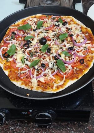 A picture of Italian thin crust pizza.