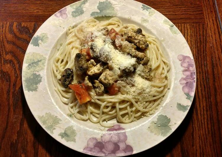 Chicken (or sausage) and Pasta With White Wine Cream Sauce