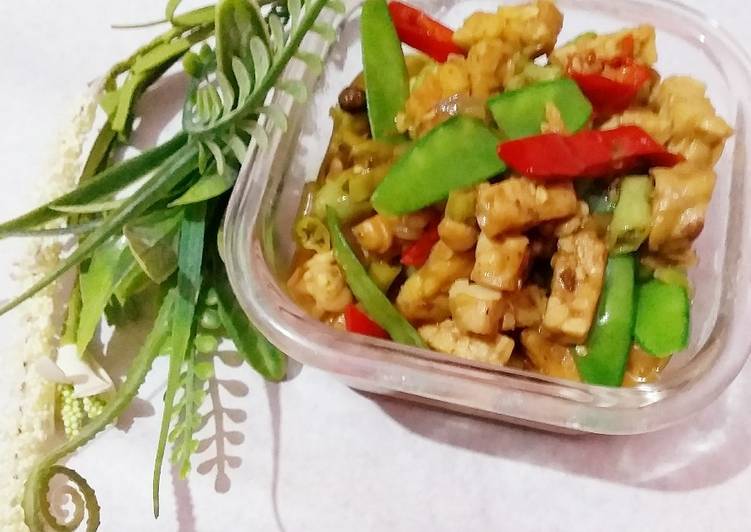 Jangan tempe lombok ijo &#34;sayur tempe cabai hijau&#34;