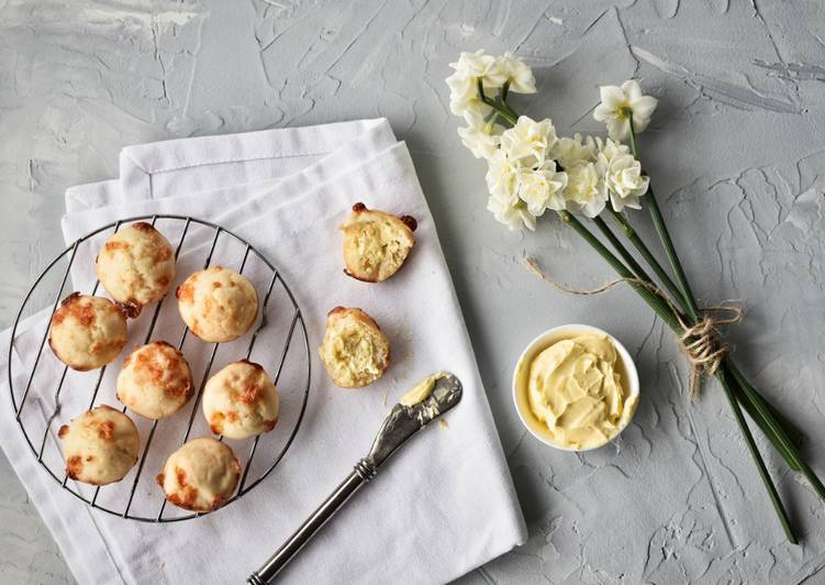 How to Make Ultimate Mini Cheese Scones