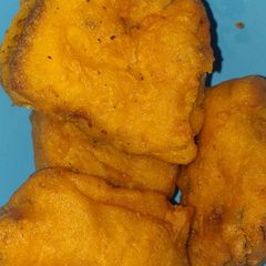 A picture of Bread Pakora.