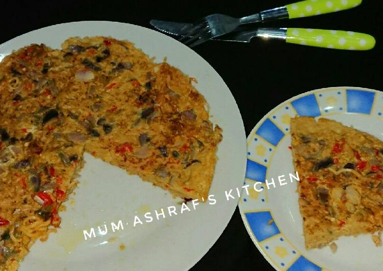 Simple Way to Prepare Tasty Indomie pizza | This is Recipe So Favorite You Must Undertake Now !!