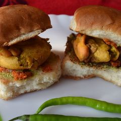 A picture of Vada pav.
