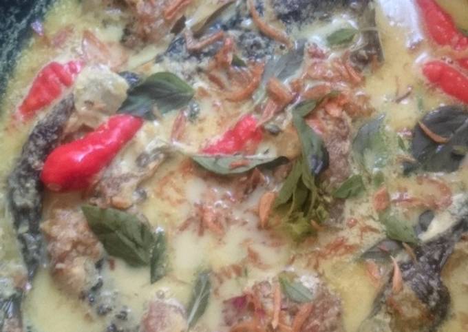 Resep Mangut Lele Kemangi Oleh Desi Riyani Cookpad