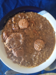 Una foto de Chorizo cantimpalo con lentejas