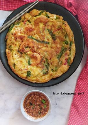 Foto resep Haemul Pajeon (Shrimp Pancake)