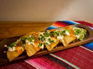 Quesadillas de tinga de pollo
