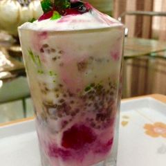 Royal falooda A picture of Royal falooda.