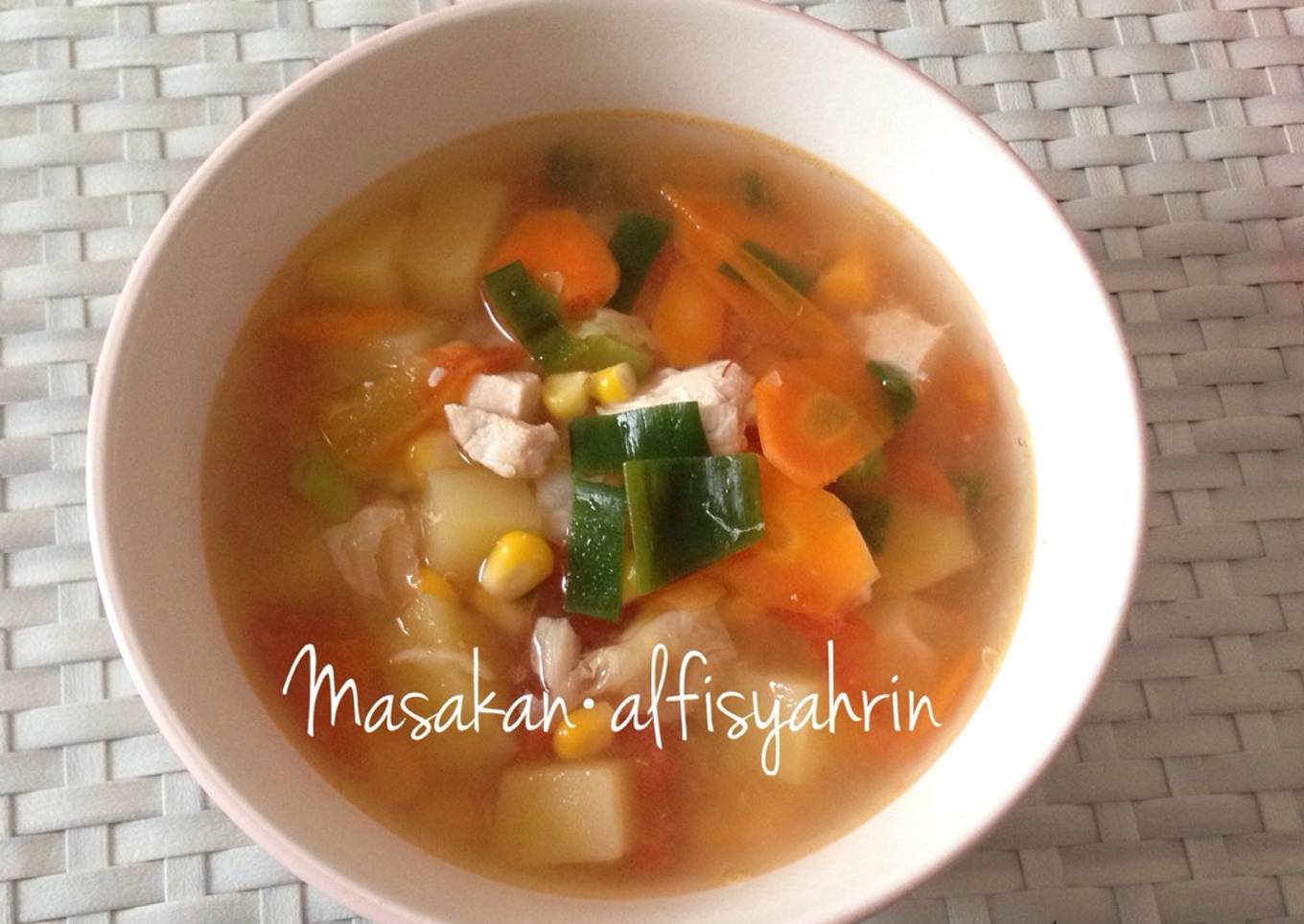 Sayur sop ayam jagung