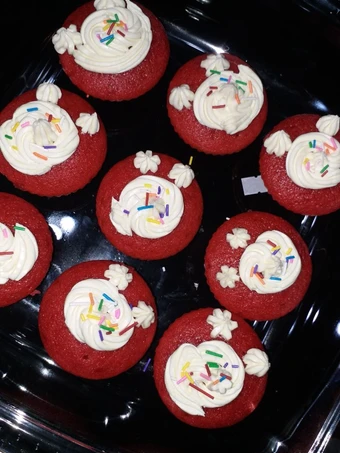 Simple Way Make Recipe Red velvet cupcakes that is  Makes Drooling, So Delicious}