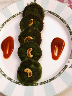 हरा भरा कबाब (hara bhara kabab recipe in Hindi) रेसिपी मुख्य फोटो