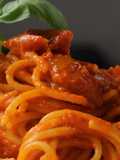 Pasta con salsa de pimientos rojos asados - 👉 Recetas veganas con pasta