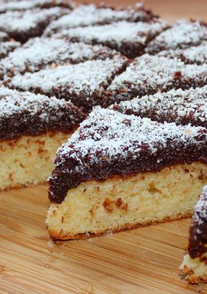 Csokis-kókuszos piskóta recept fotója