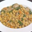 Estofado de pollo y garbanzos con leche de coco