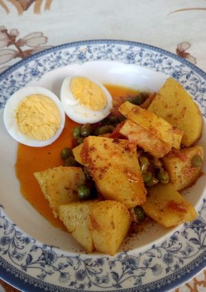 A picture of Aloo Matar.