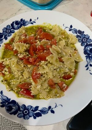 A picture of Farfalle with Cherry Tomatoes, Pesto, and Ricotta.