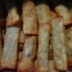 A picture of Chicken vegetables Rolls.