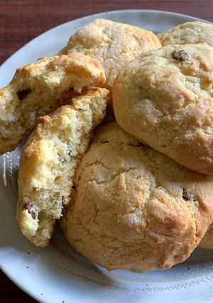 A picture of Quick & Easy Sultana Buns.
