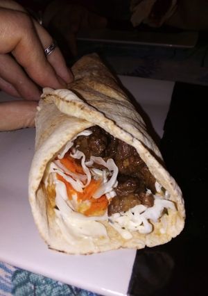 Una foto de Shawarma/Lomito árabe en cuarentena