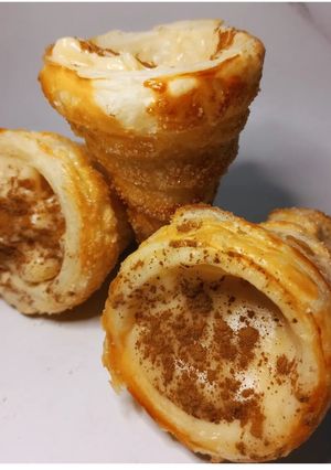 Foto de Cones folhados com Creme Pasteleiro