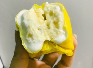 Hình của món Bánh Crepe Sầu Riêng.