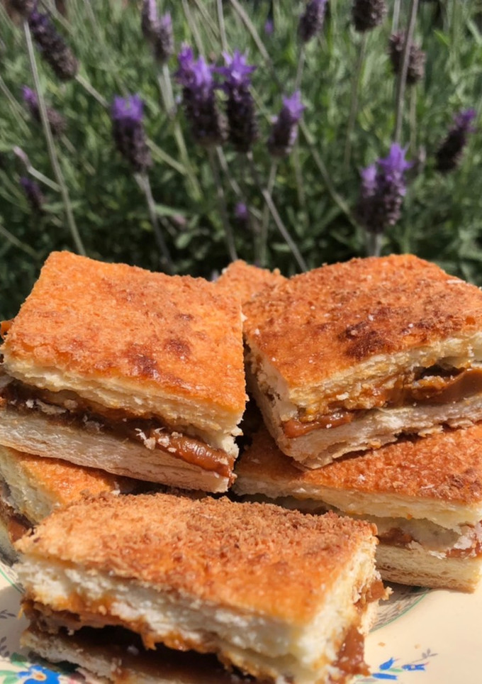 Una foto de Pastel de dulce de leche