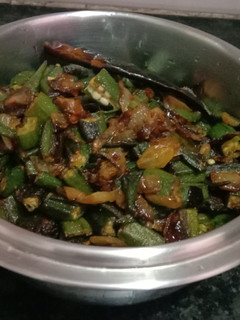 भिंडी फ्राई (bhindi fry recipe in Hindi) रेसिपी मुख्य फोटो