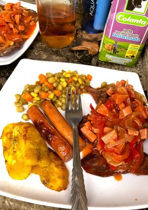 Una foto de Carne con verduras!