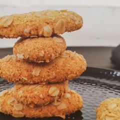 A picture of Oats cookies.