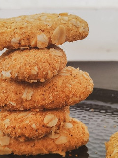 A picture of Oats cookies.