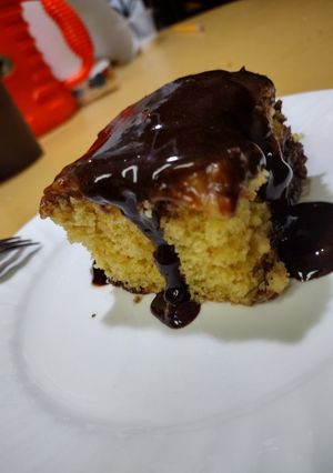 A picture of Easy Boston Cream Cake.
