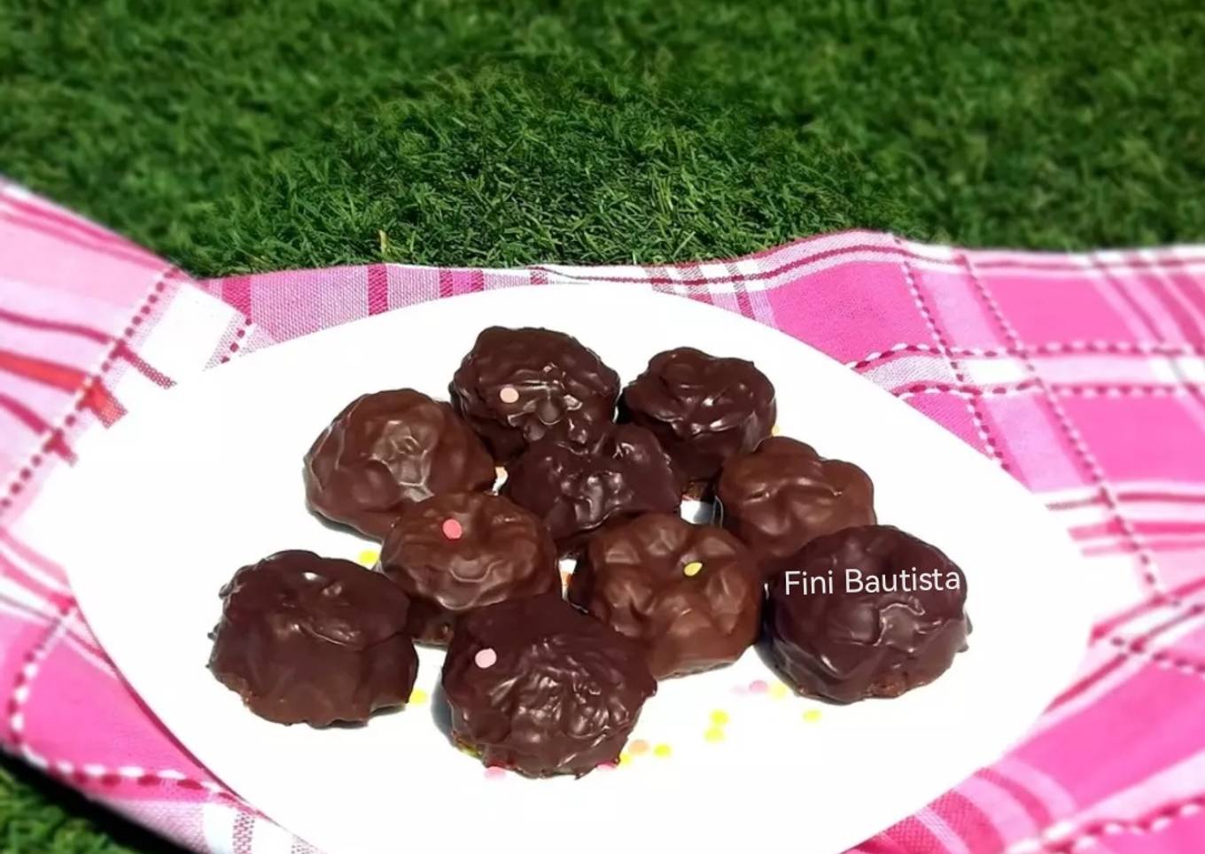 Galletas de frutos secos y chocolate sin horno