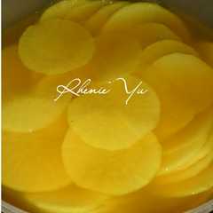 รูปของ Acar lobak kuning ala Korea / Danmuji