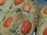 Focaccia de romero y tomate sin tacc