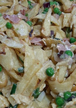 Una foto de Papas fritas de cuarentena