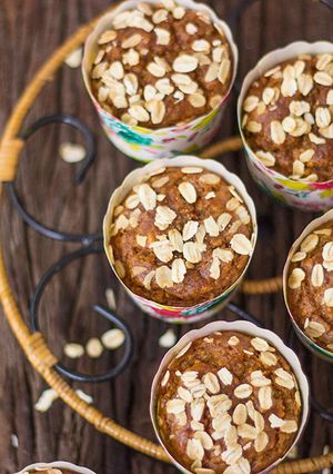 A picture of Oats-Mango Muffins.