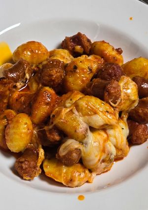 Una foto de Ñoquis con chistorra en Airfryer