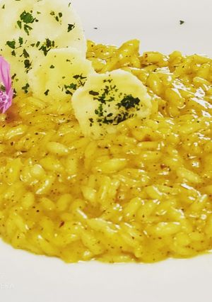 Foto di Risotto alla crema di peperoni,e cialde di parmigiano