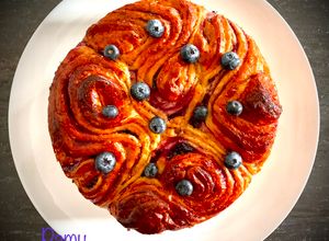 Foto di Torta brioche allo yogurt e composta di mirtilli