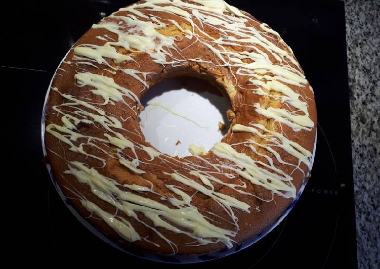 Bizcocho de mascarpone y chocolate blanco