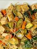 Noodles com Tofu e Legumes