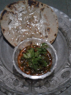 બાજરા ના રોટલા (Bajra Rotla Recipe In Gujarati) રેસીપી મુખ્ય ફોટો