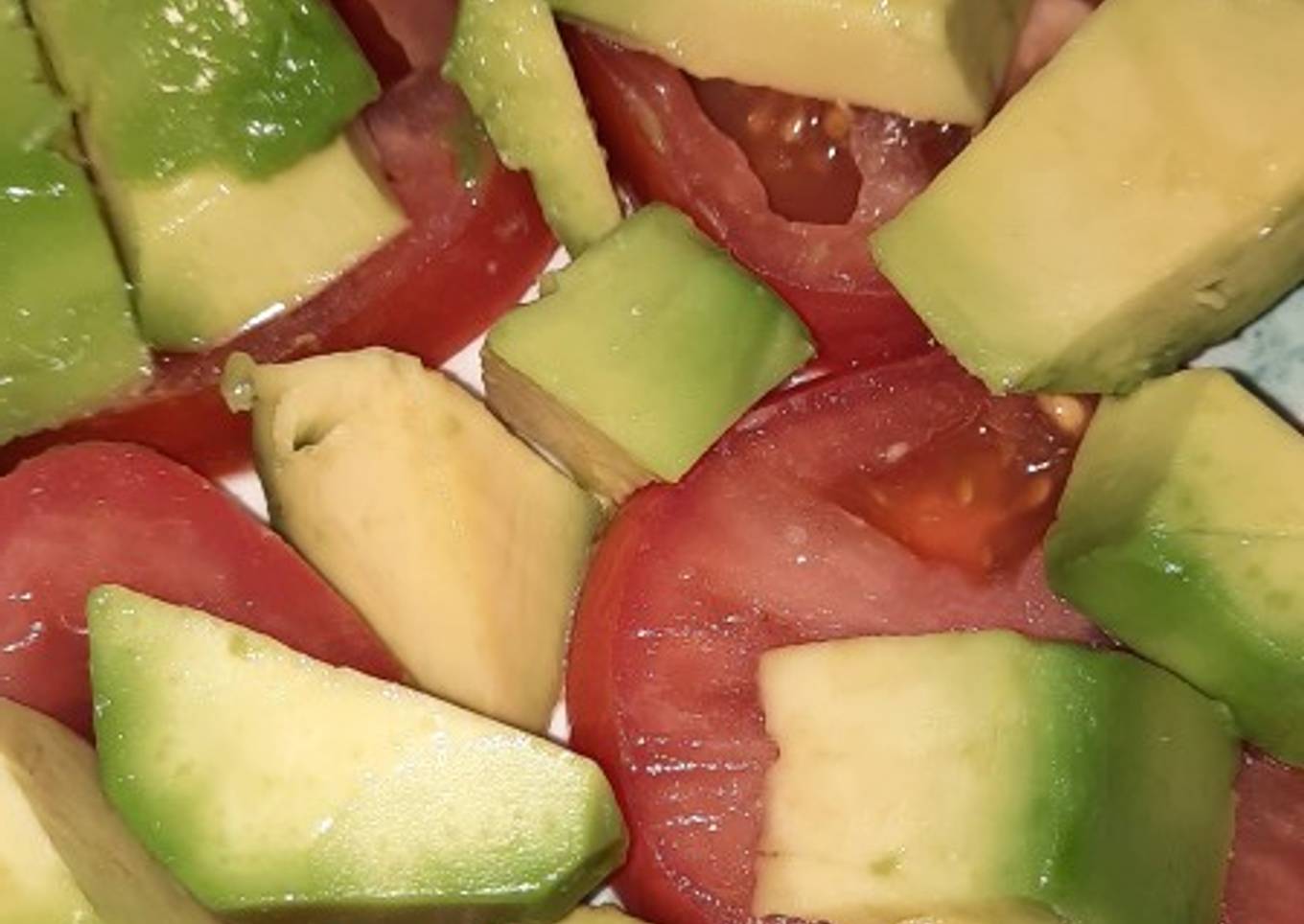 Tomate con aguacate 🥑