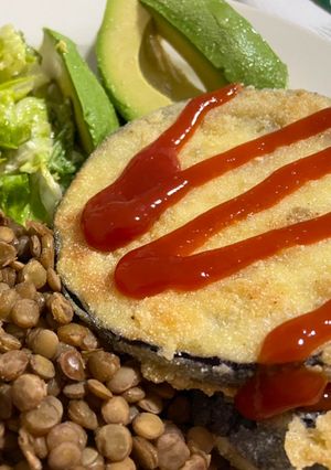 Una foto de 🌱Milanesa de berenjena VEGAN Y SIN TACC 🌱