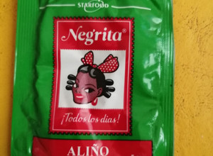 Una foto de Condimentos, les dejo mi negrita📓🤫🤭